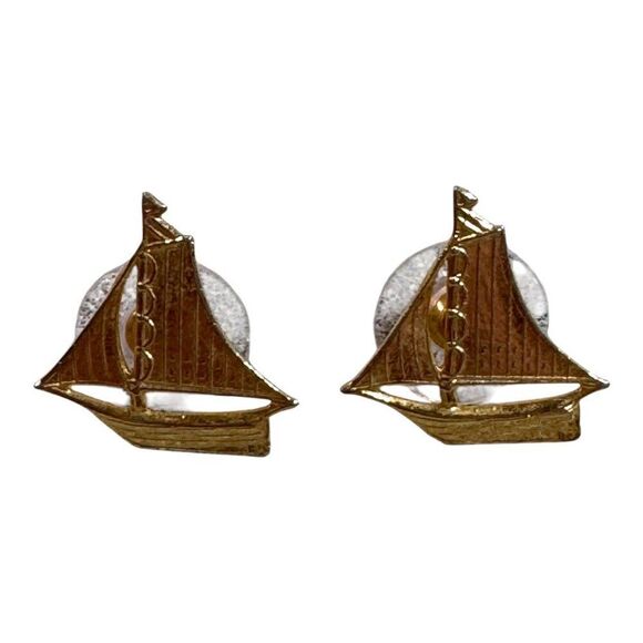 Vintage Sailboat Gold-Tone Stud Earrings Boat Beach Cruise Nautical Vacation - Picture 5 of 6